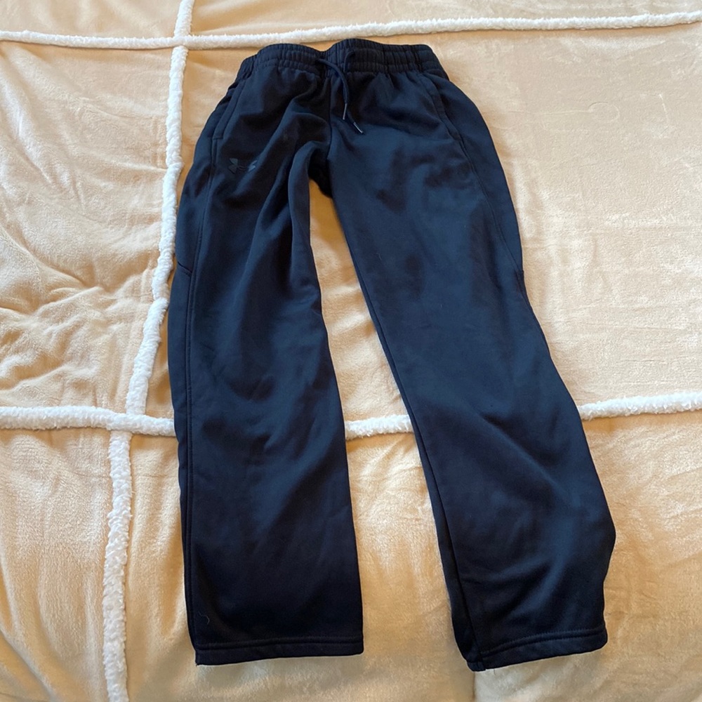 Black sweatpants